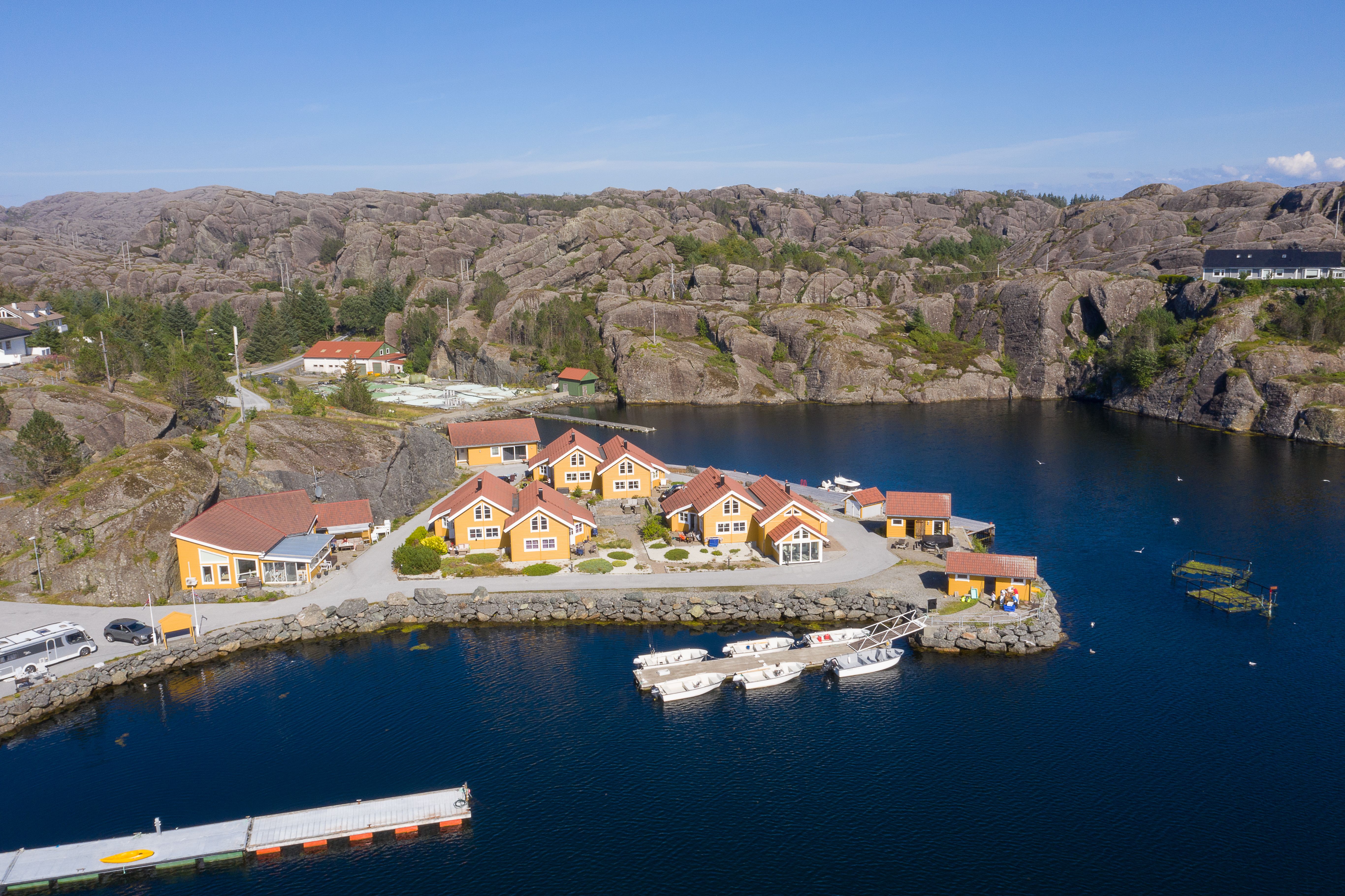 Havkroa ligg like ved Solund Rorbuferie
