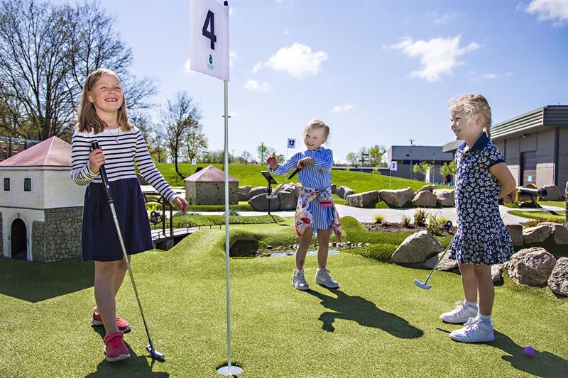 Minigolf barn