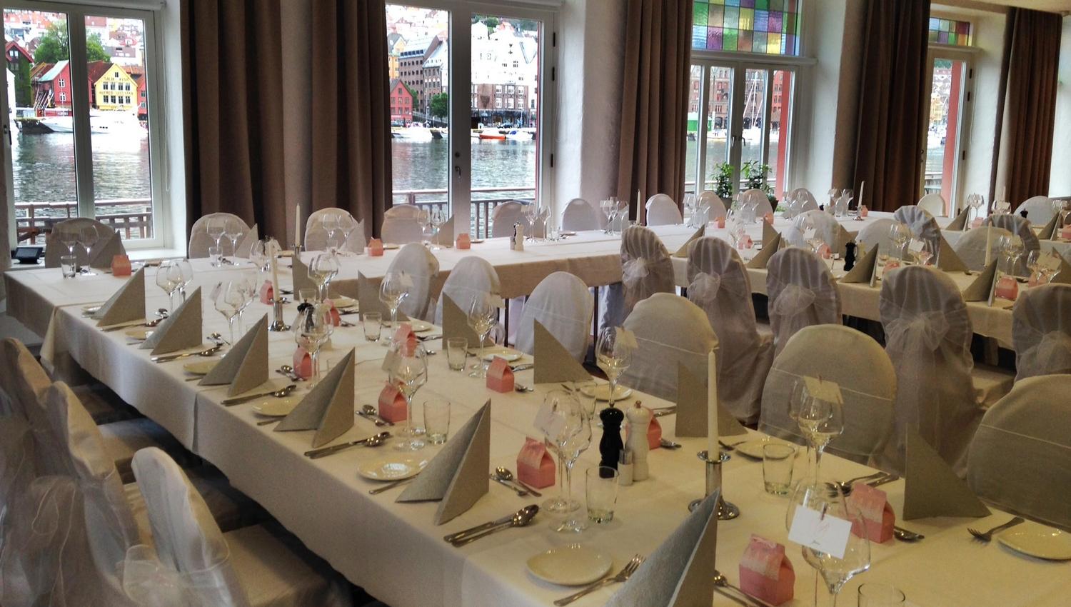 Clarion Hotel Admiral - Wedding table