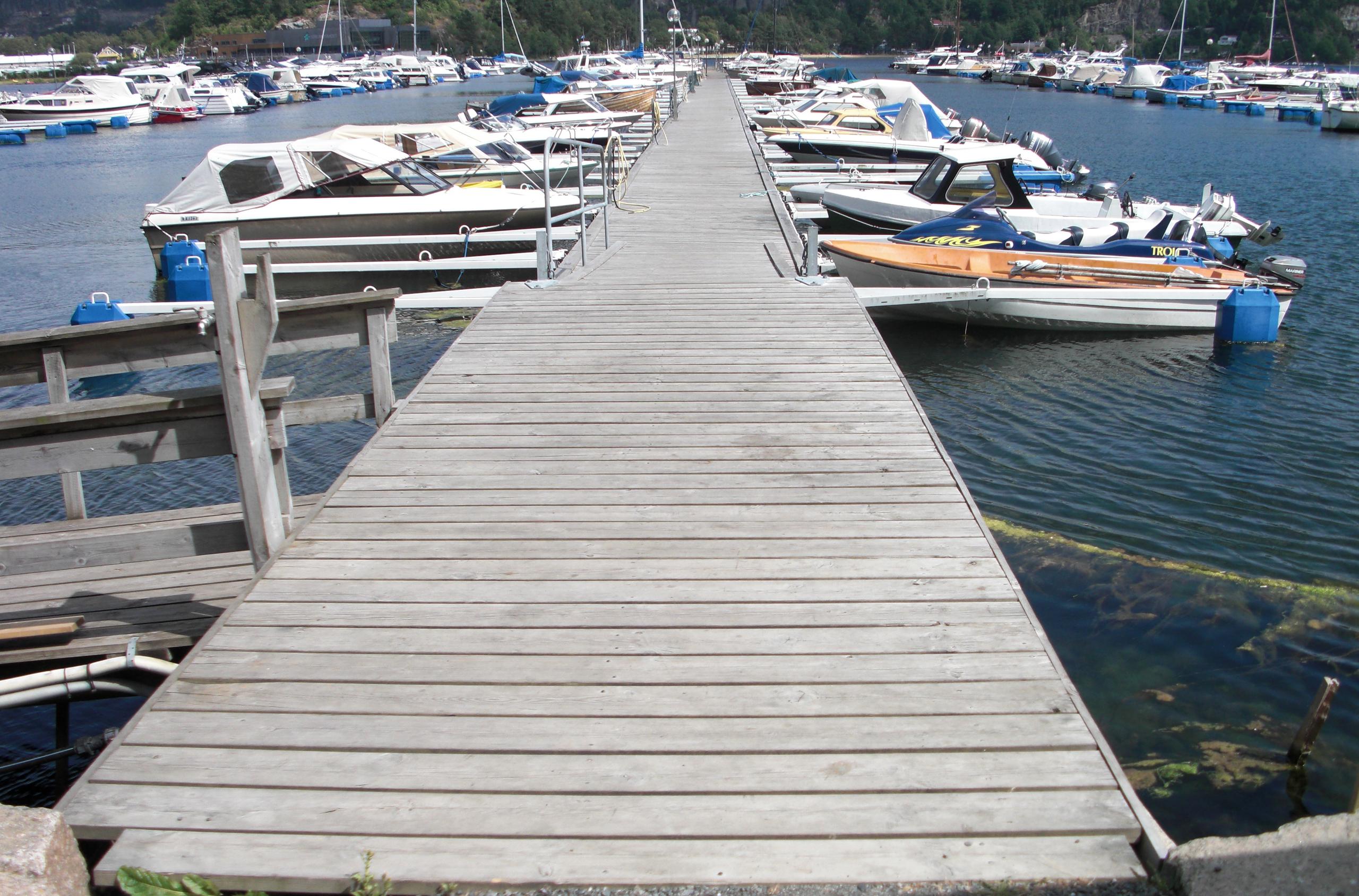 Lyngdal Boat guest harbour