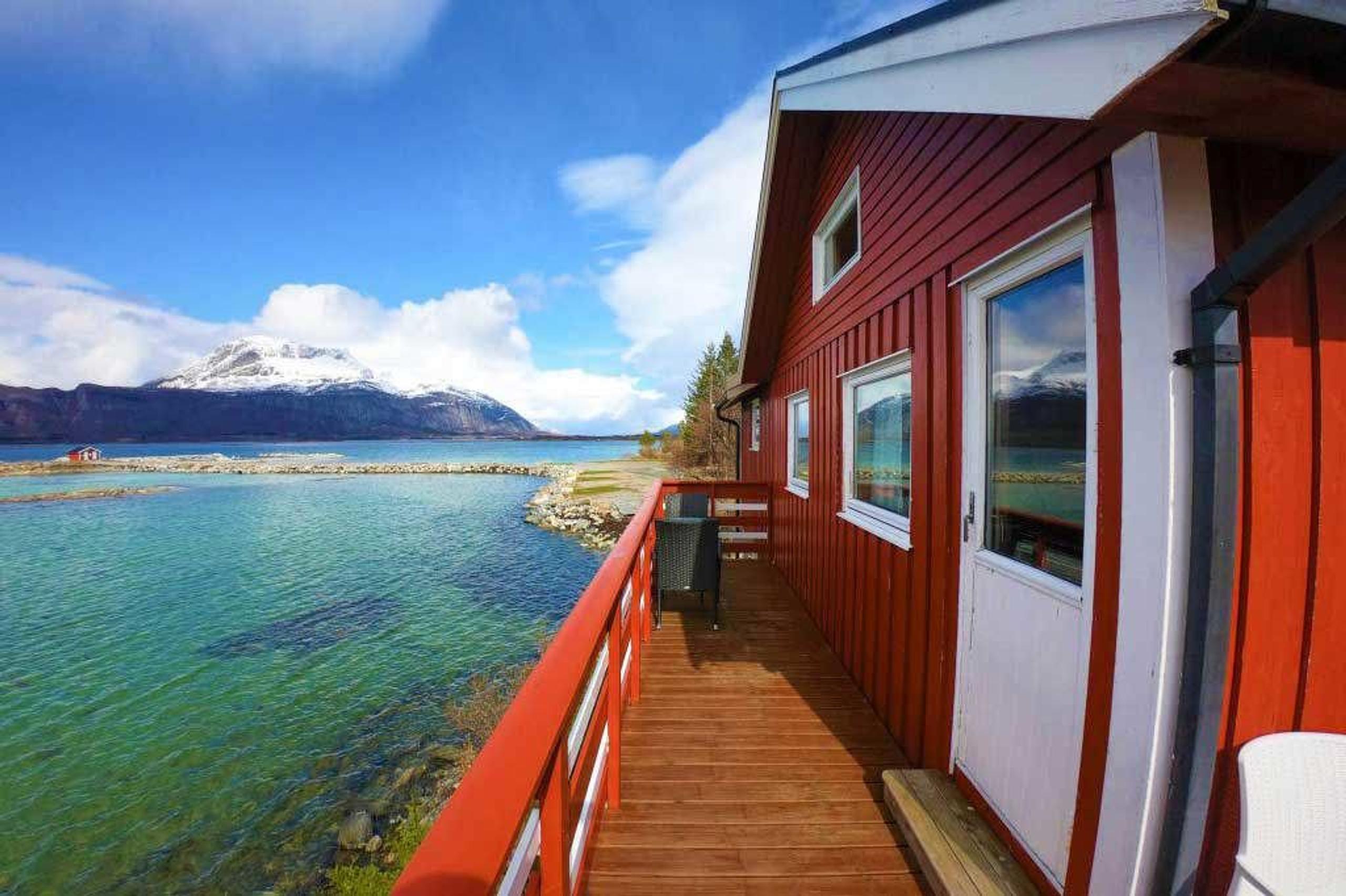 Offersøy Camping - Accommodation with boat and bike rental