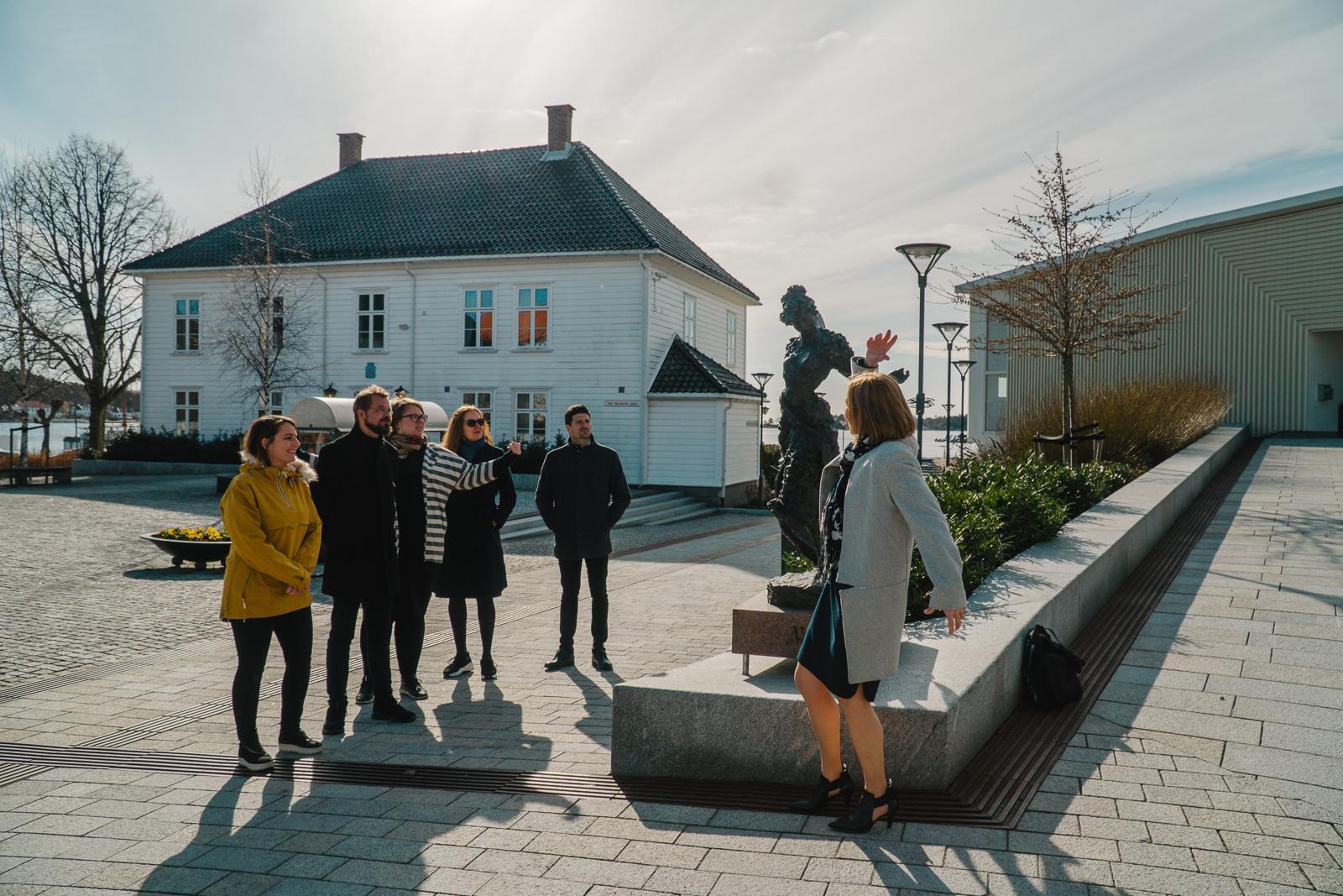 Town walk in Ibsen's Grimstad