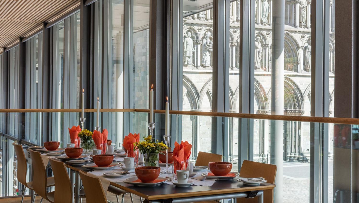 Café To Tårn