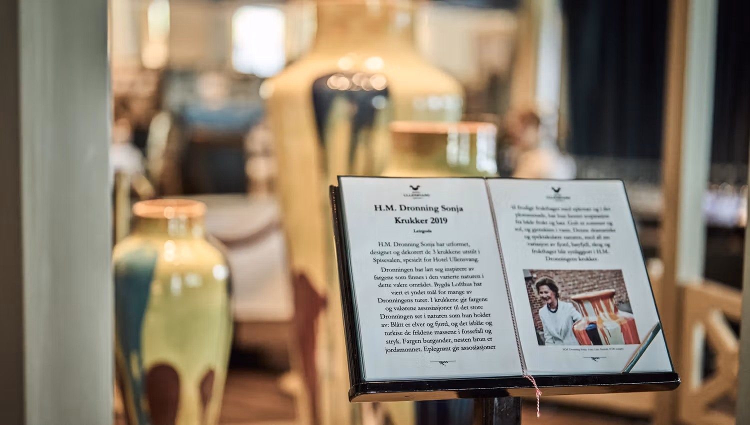 Exhibition of Queen Sonja’s decorative jars from 2019 at Hotel Ullensvang.