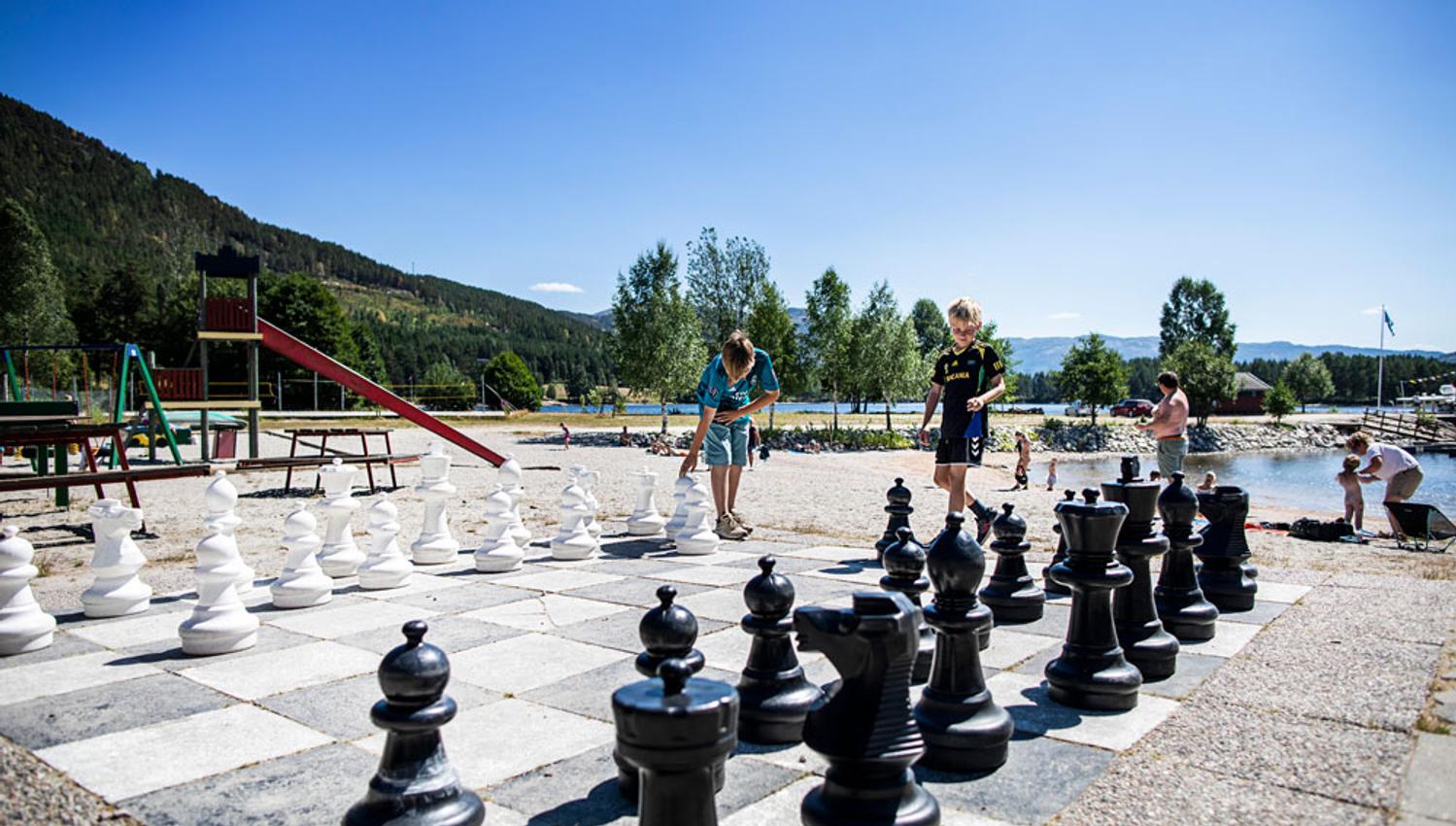chess game at Straand Sommerland in Vrådal