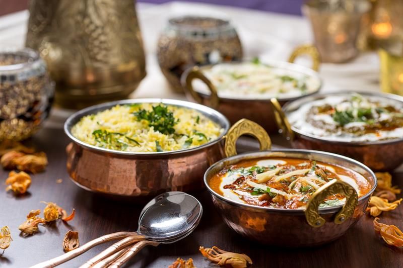 Detalj av curry og ris.