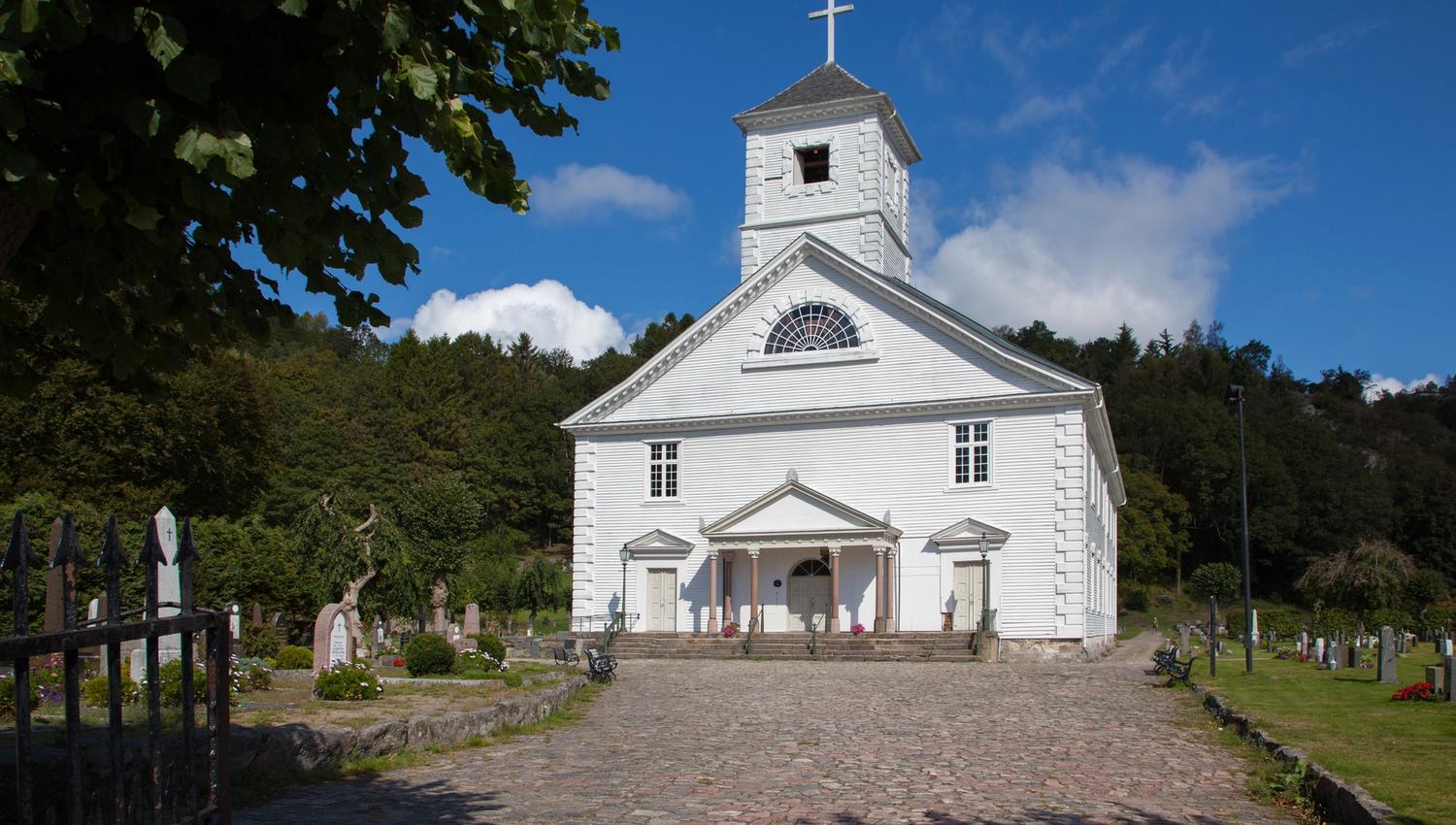 The front façade of Mandal Church