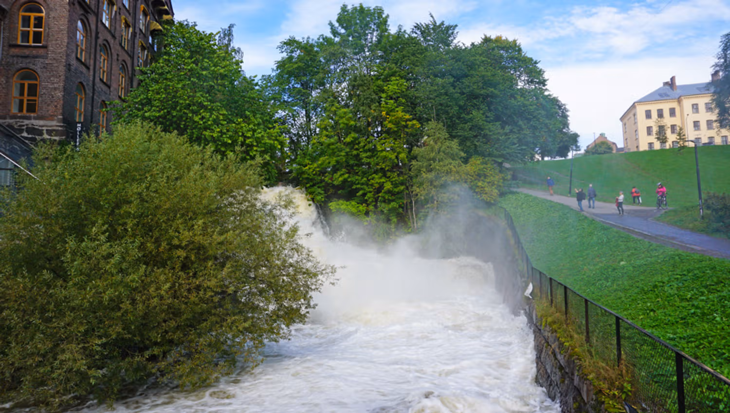Nedre Vøyenfoss.