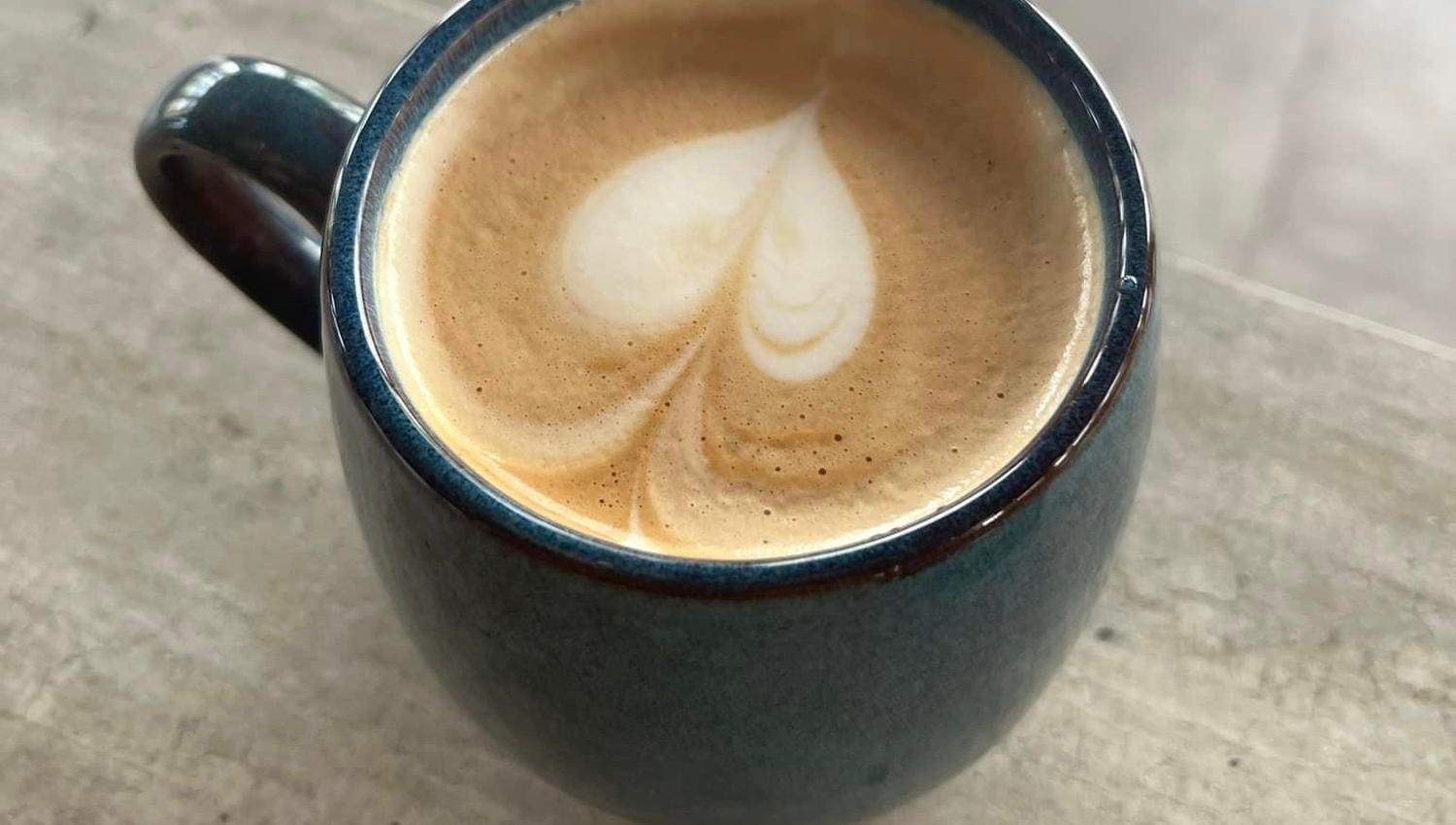 kaffekopp med hjerte på