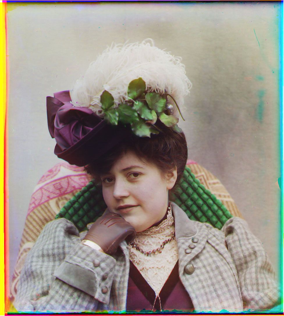 Levanger Fotomuseum:
Agnes Renbjør, 1907-10. Renbjørs tante
Foto: Harald Renbjør.