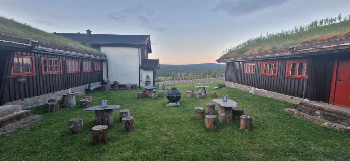 Outside Skotten Seter