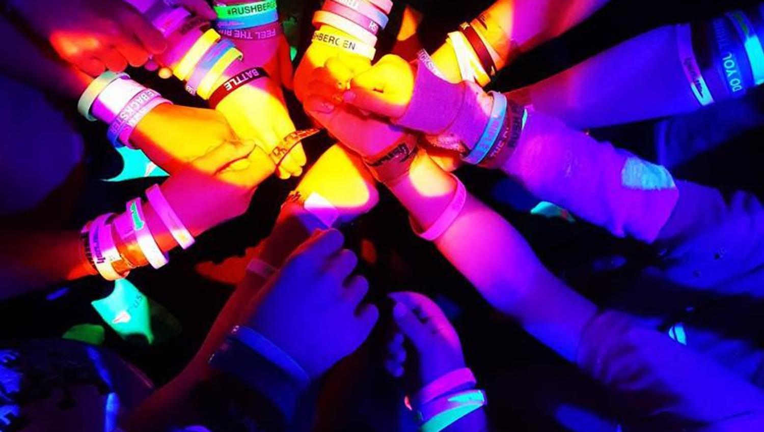 Hands