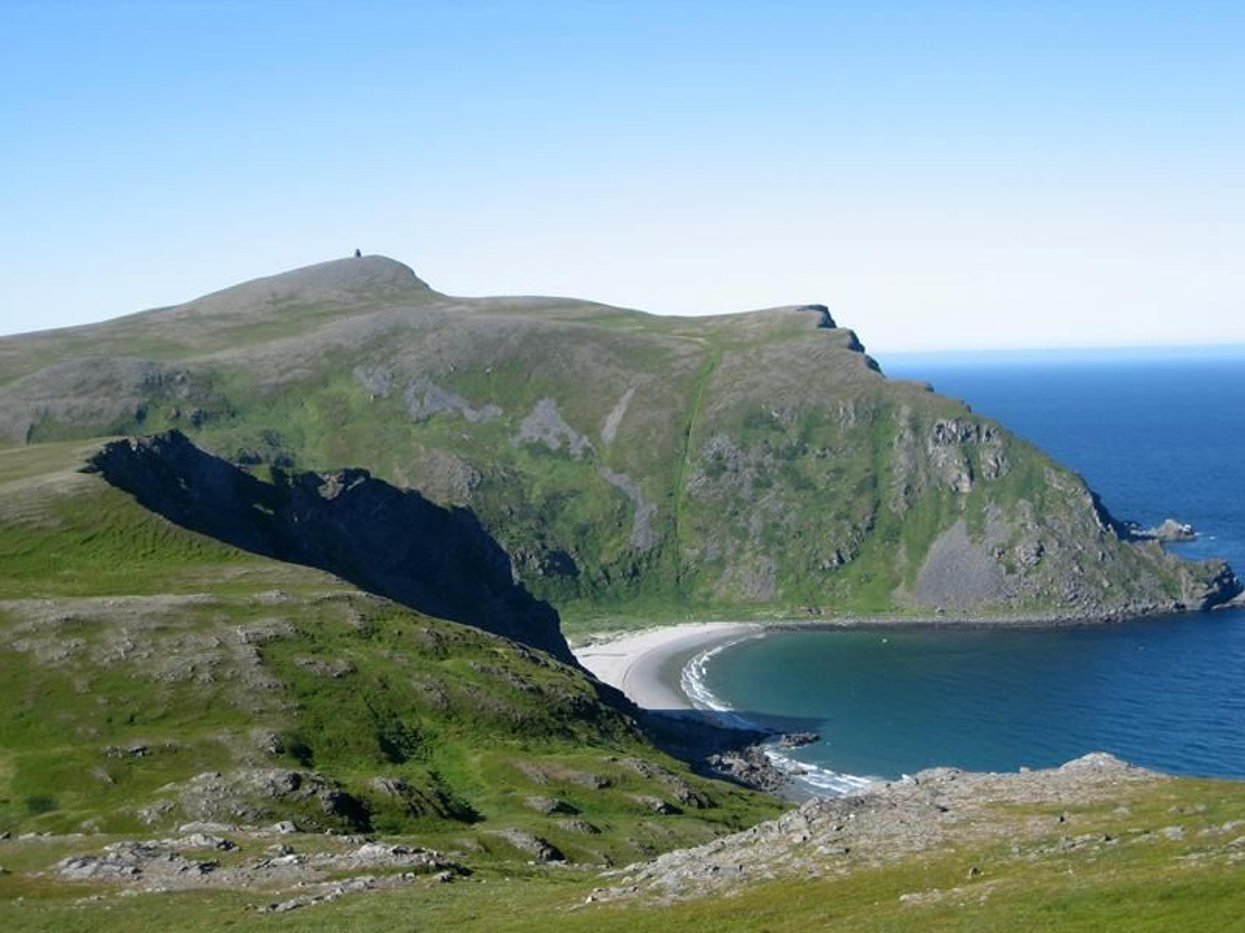Walking Tour Sørøya - Kjøttvikvarden