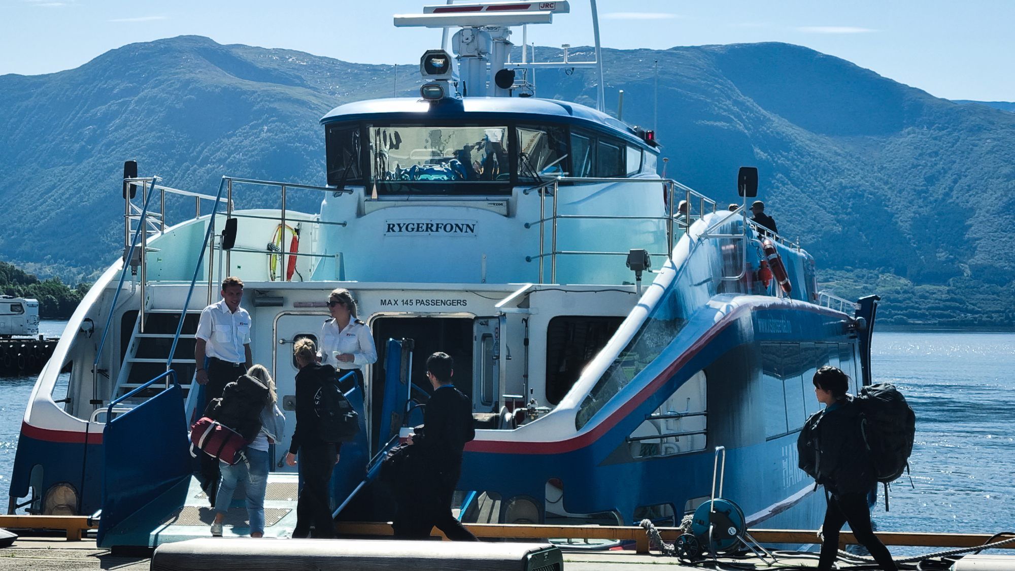 Hardangerfjordekspressen fra Bergen til Rosendal