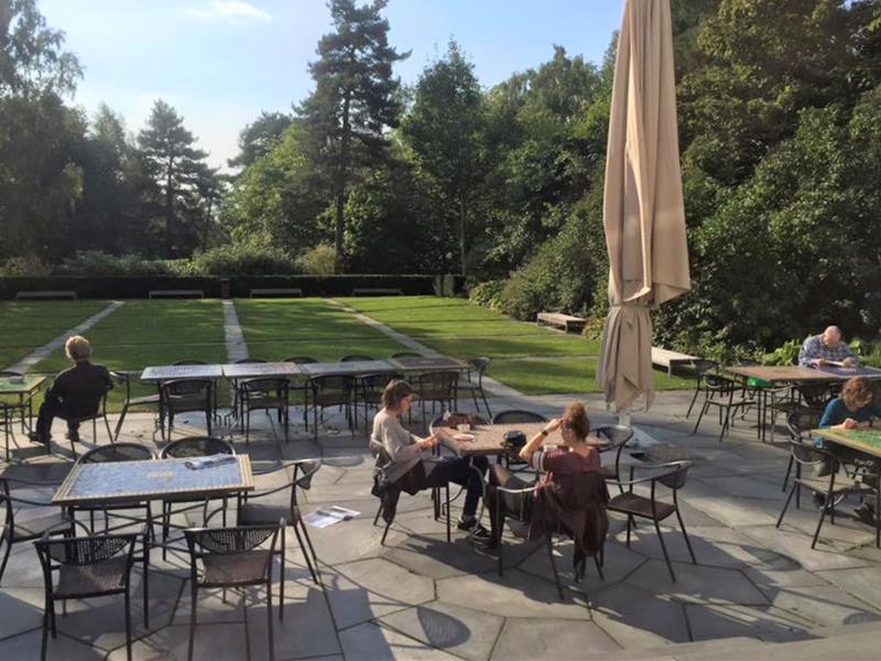 Outdoor café.