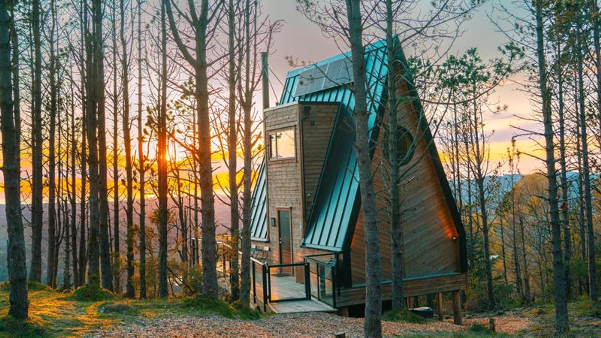 Walk-up to the cabin
