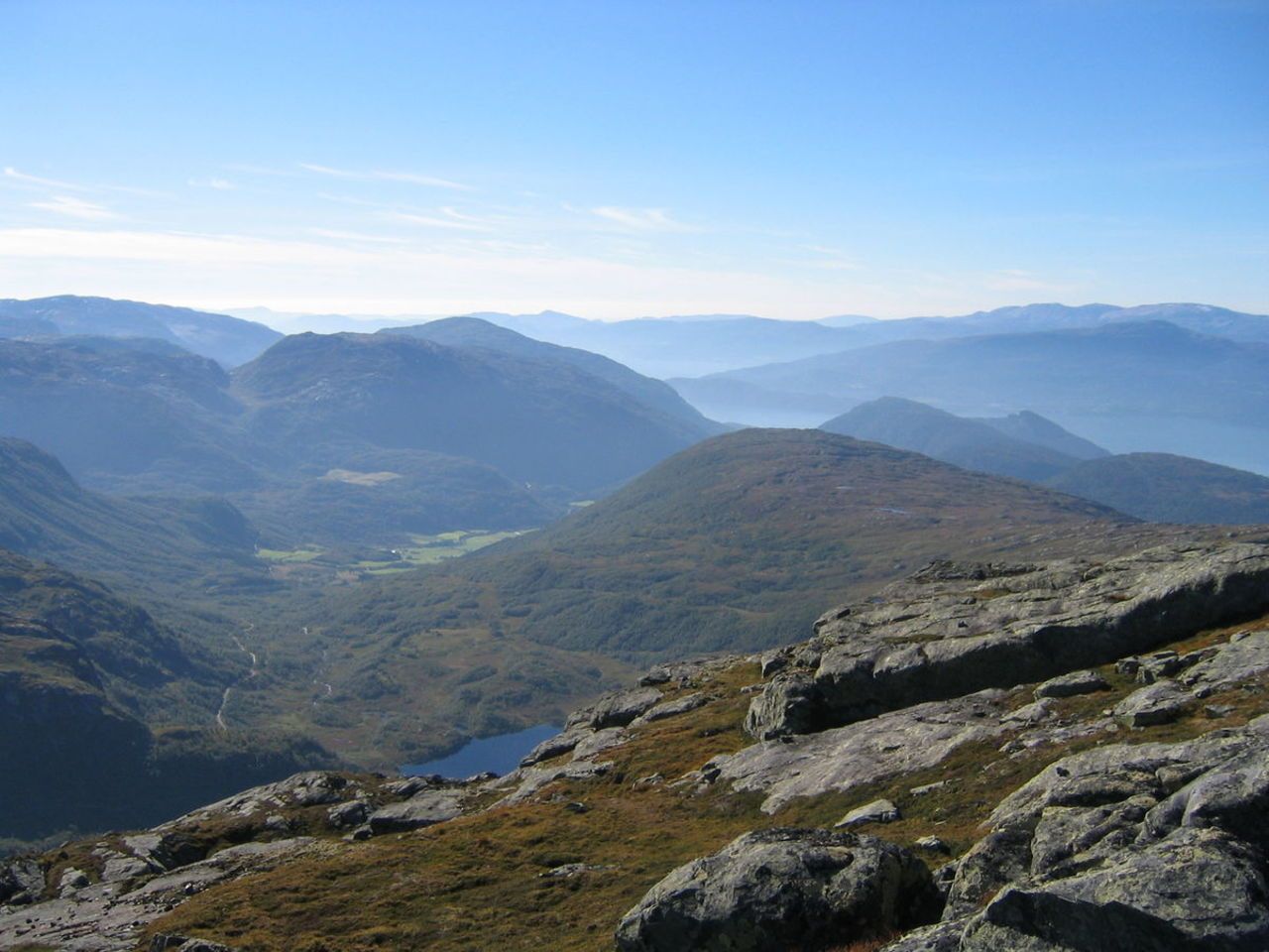 a view towards Krossdalen and several mountains 