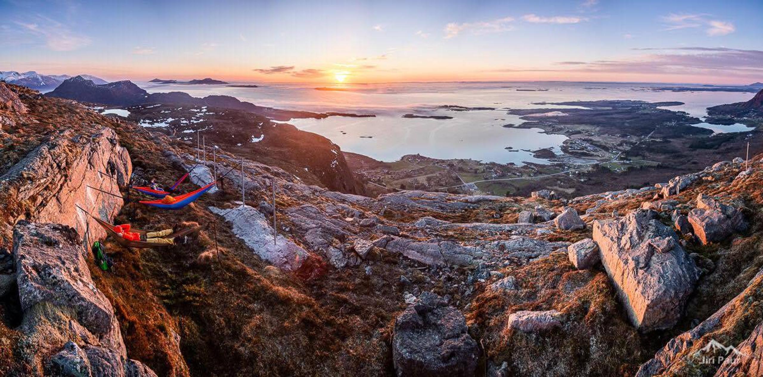 Accommodation in Norway's coolest hammock park - Digergubben