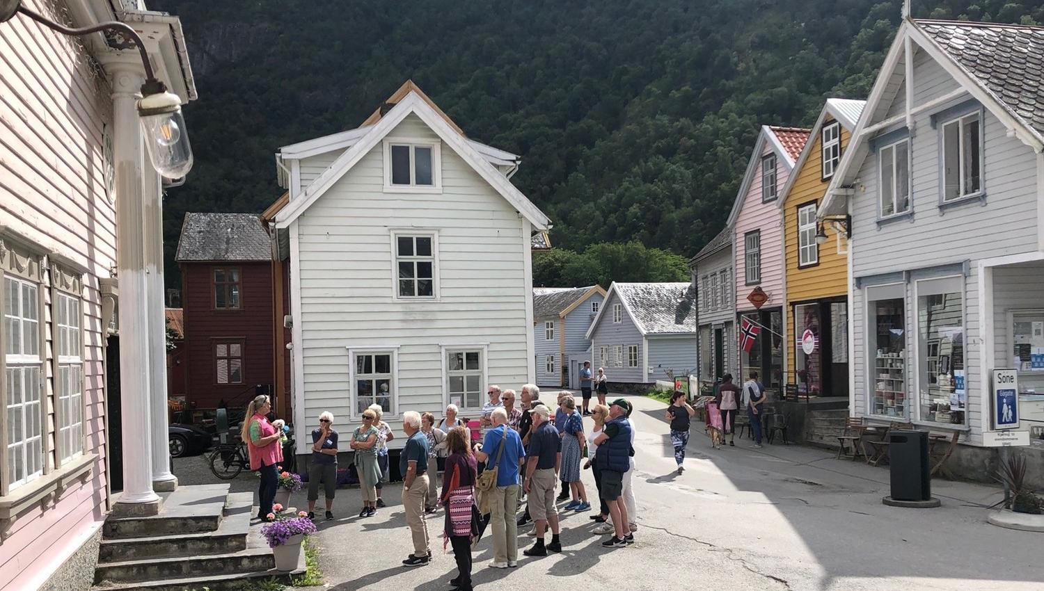 Guiding Gamle Lærdalsøyri
