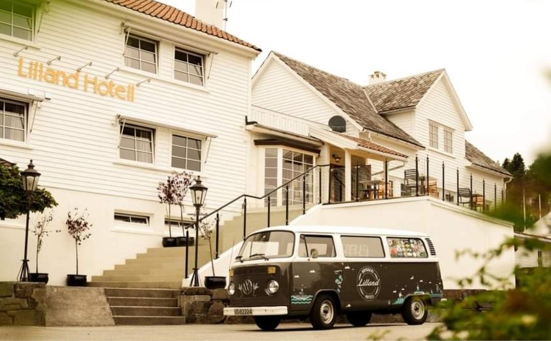 Lilland Bryggerihotell at Tau
