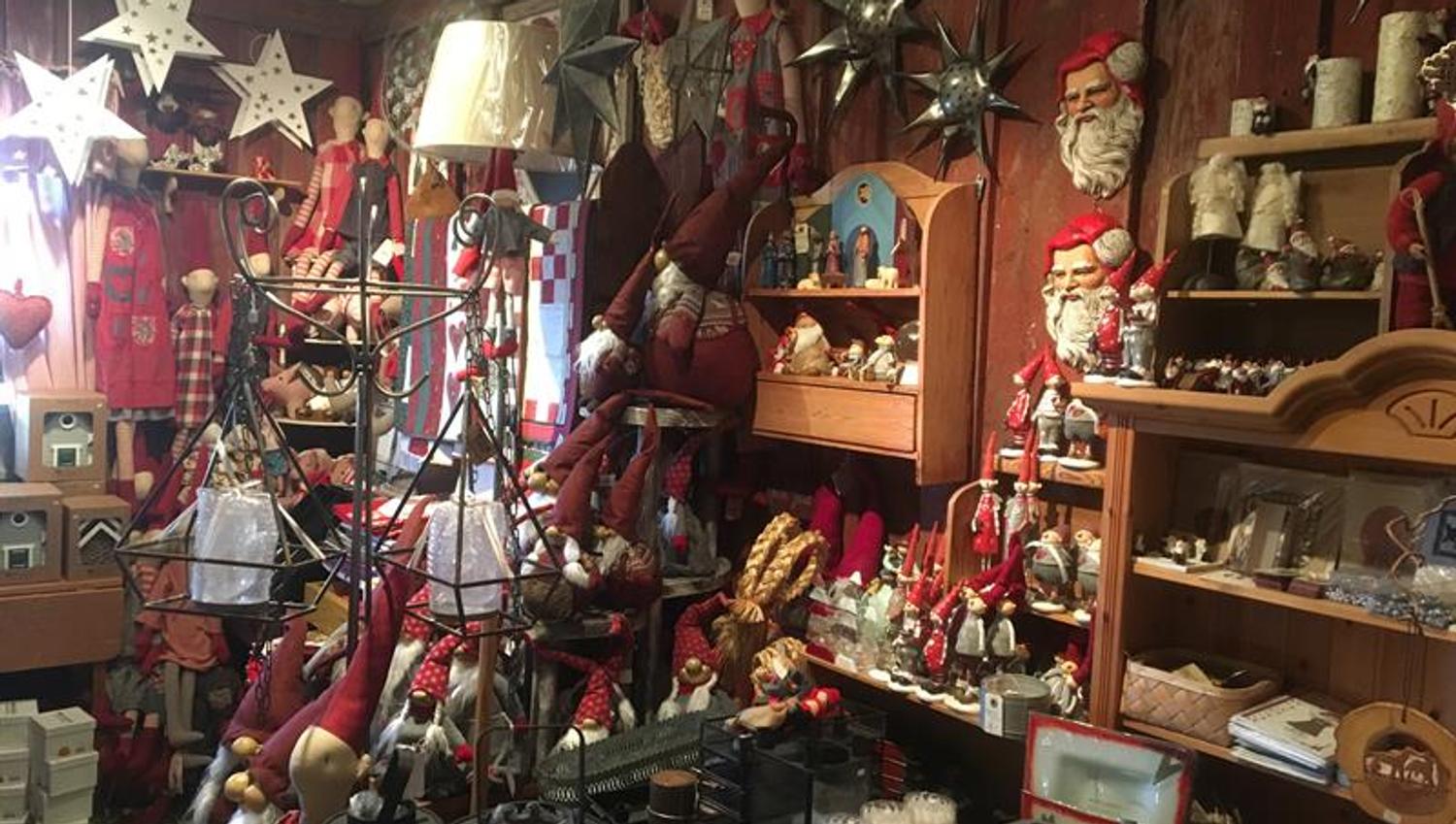 A santa room all year around