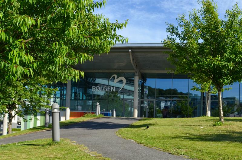 The entrance to Larvik kunstforening in Bølgen kulturhus