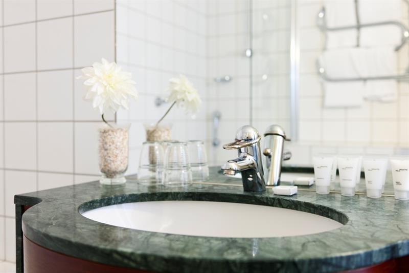 Details: marble sink in the bathroom
