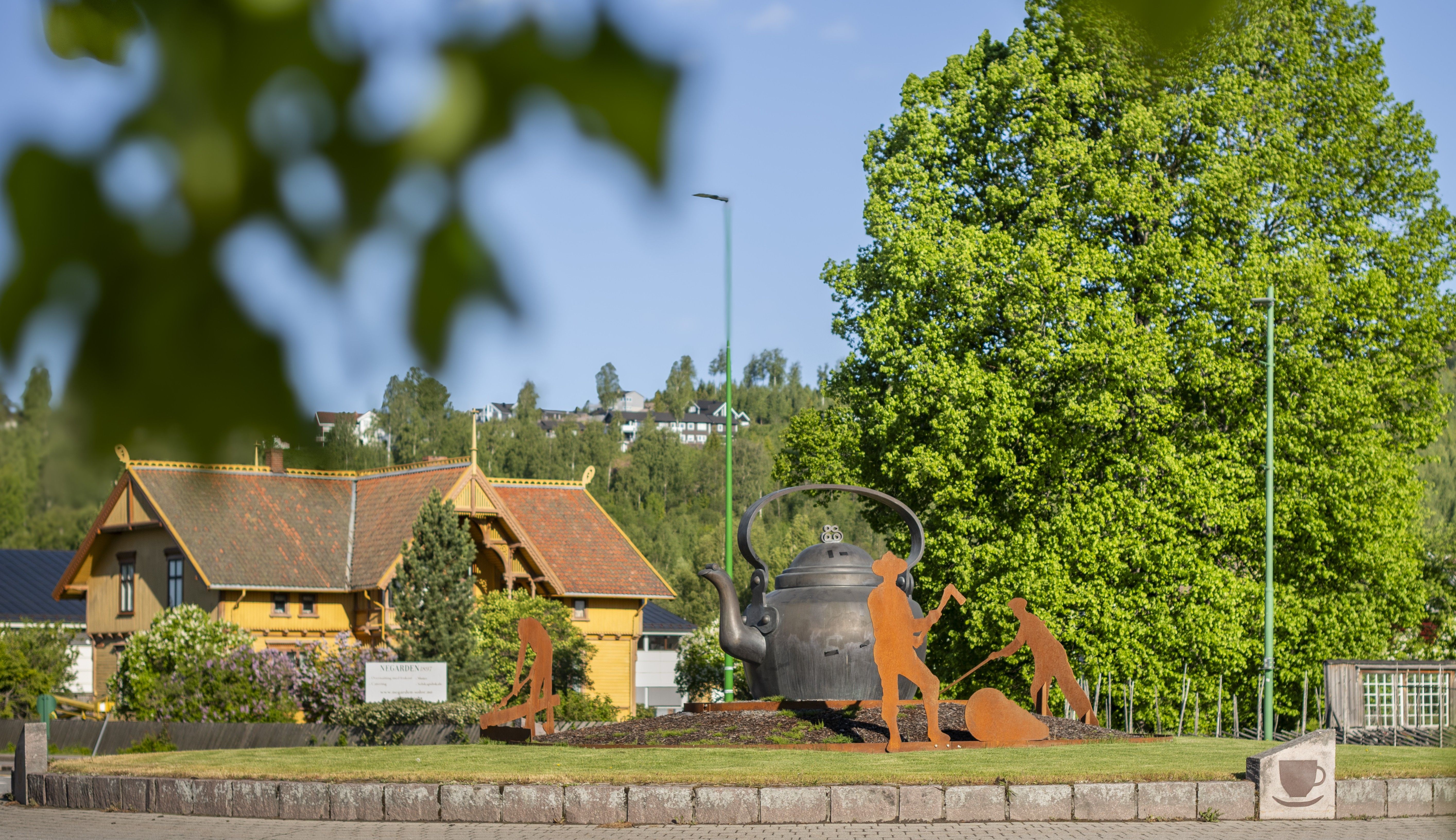 Negarden og Sett over Kjelen Flisa