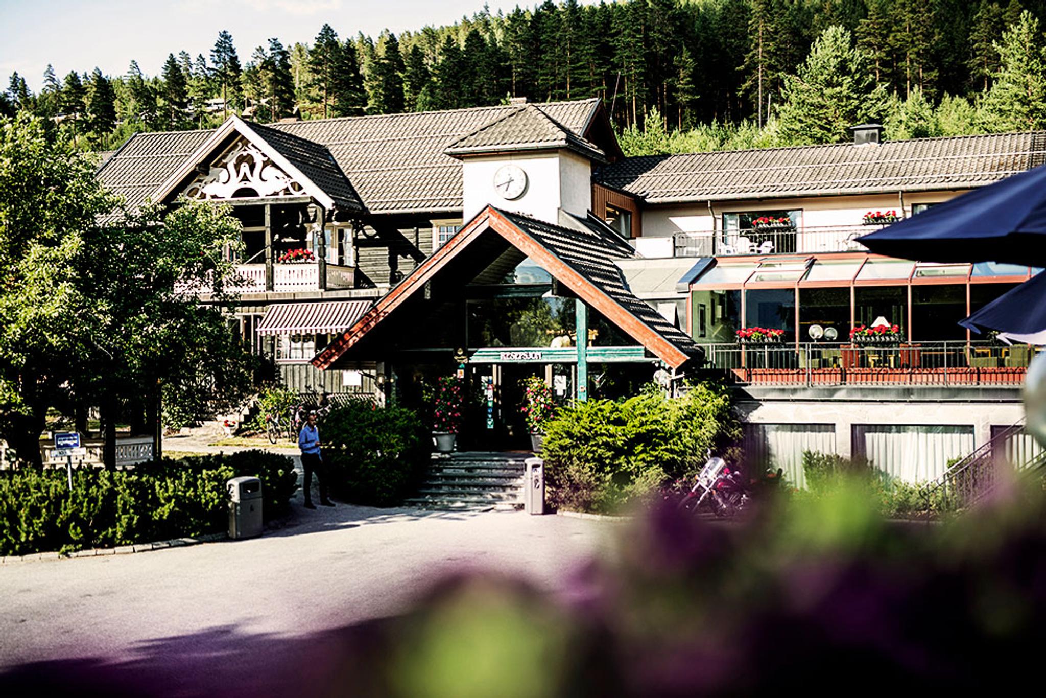entrance Straand Hotel in Vrådal