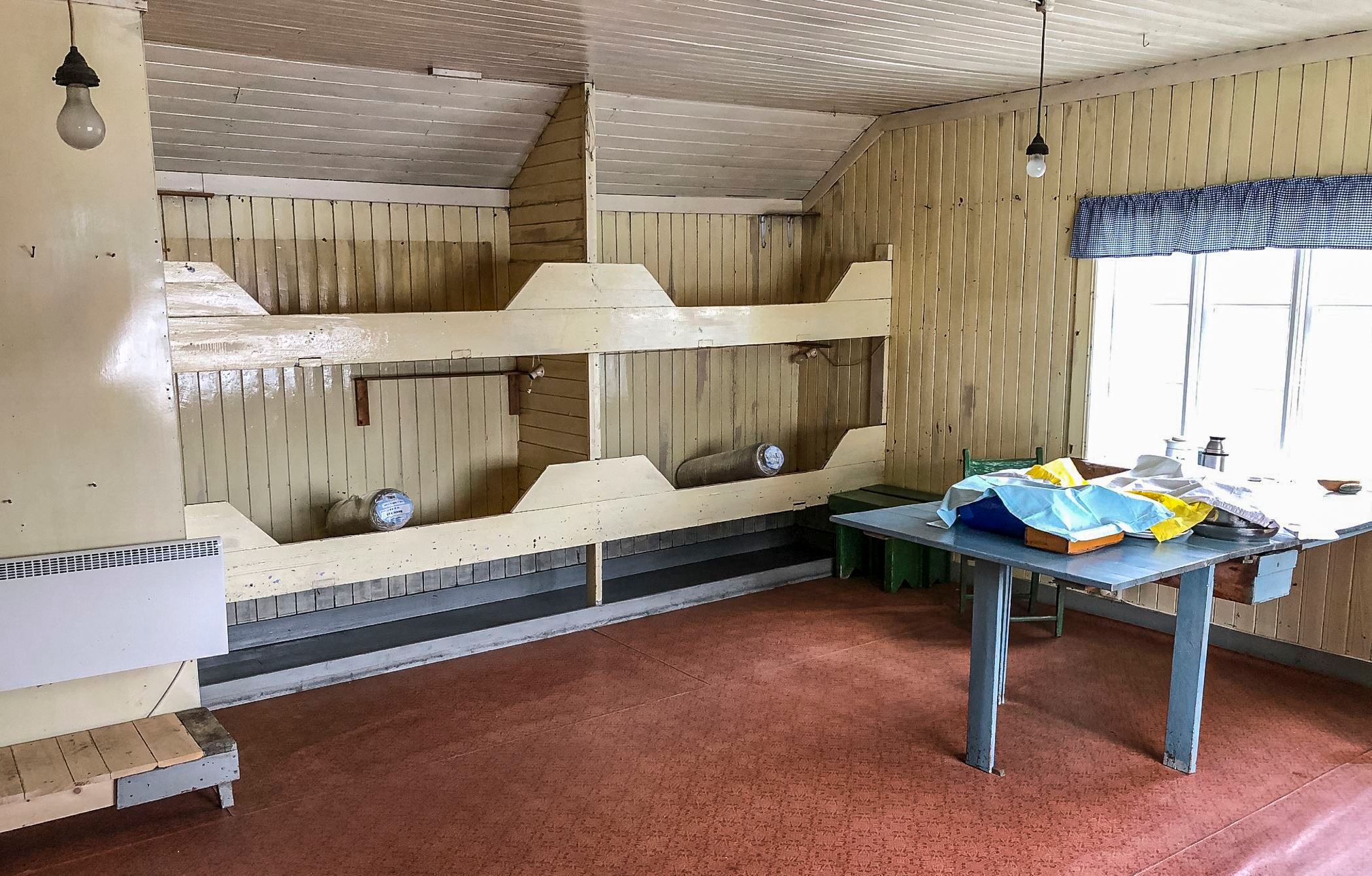 Tinden Handelssted rorbusal