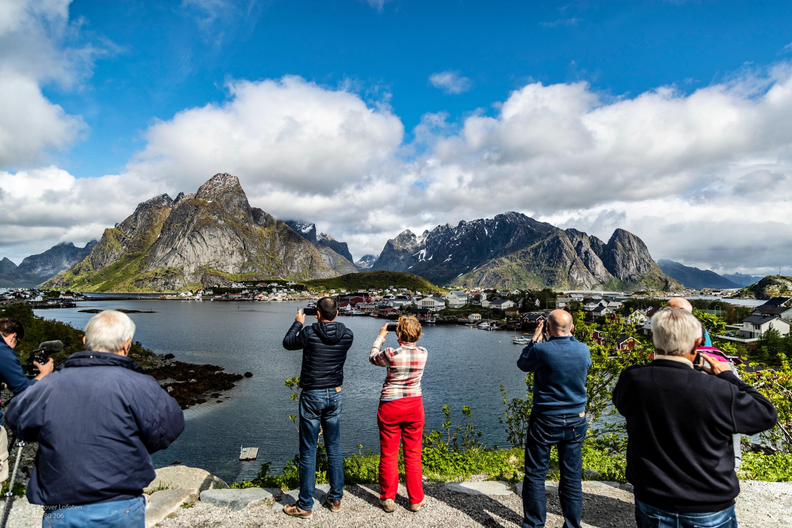Tailor-made guided tours - Arctic Guide Service