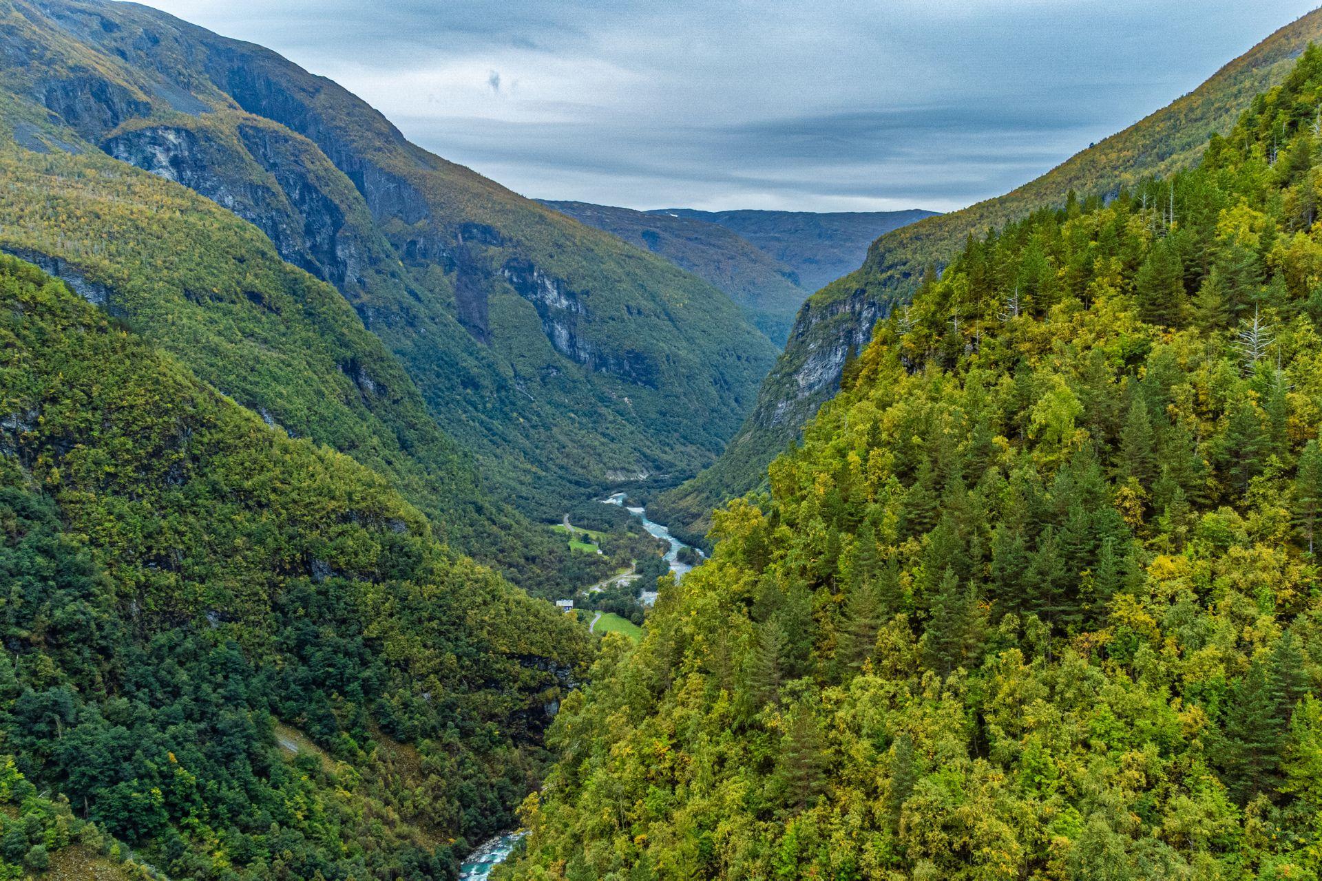 Utladalen, Årdal