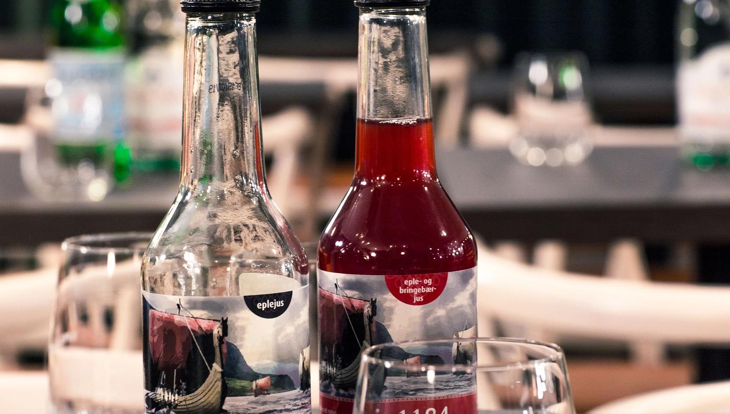 Detail photo of beverages on a table.