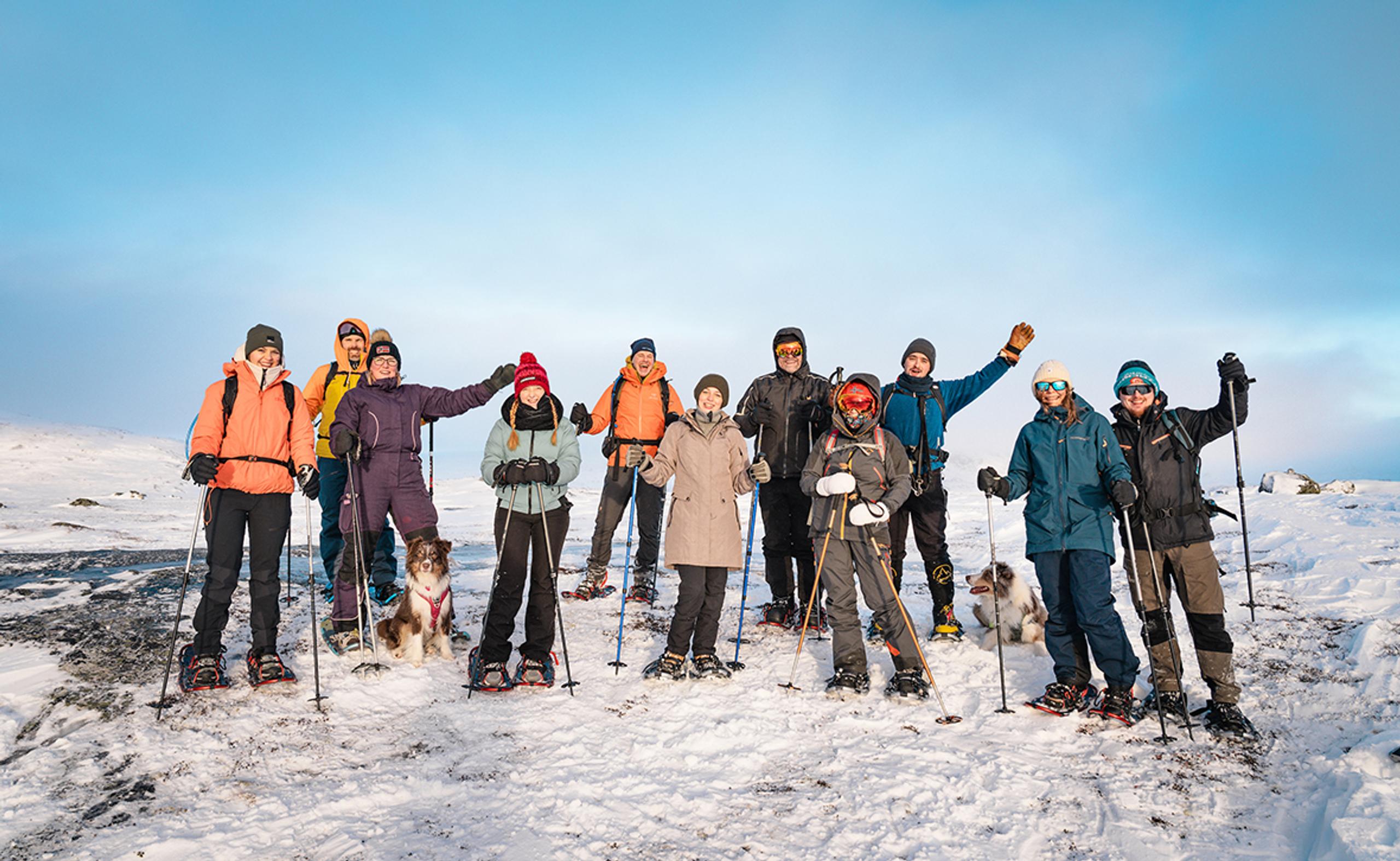 Group of snowshoers in Hardanger, ready for an adventure with breathtaking views.