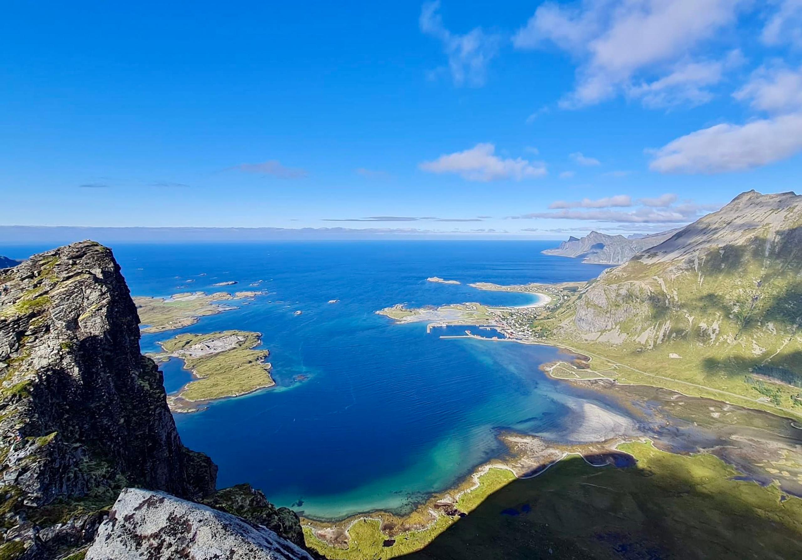 Sightseeing Guided Tour - Reine Rorbuer