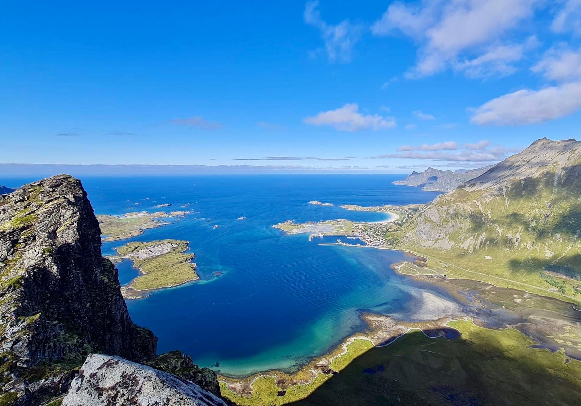 Sightseeing Guided Tour - Reine Rorbuer