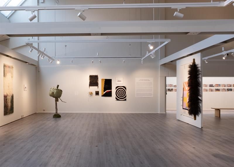 Utstillingen Vevnad/Livnad på Kunstmuseet NordTrøndelag