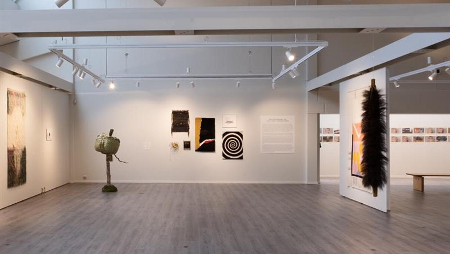 Utstillingen Vevnad/Livnad på Kunstmuseet NordTrøndelag