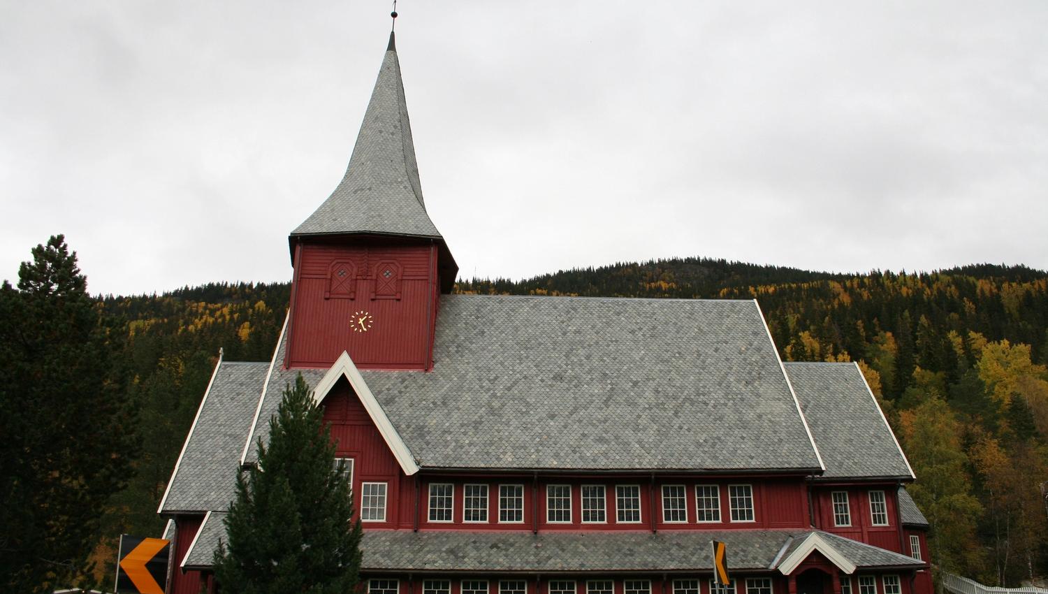 Hol Kyrkje