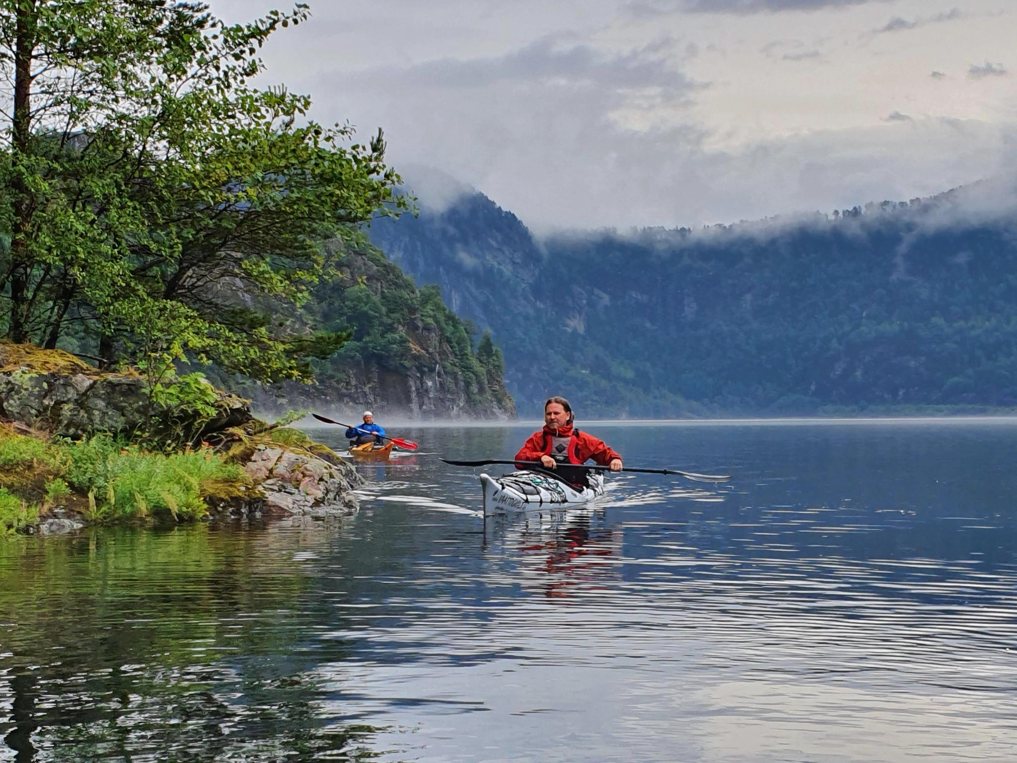Course in sea paddling with kayak