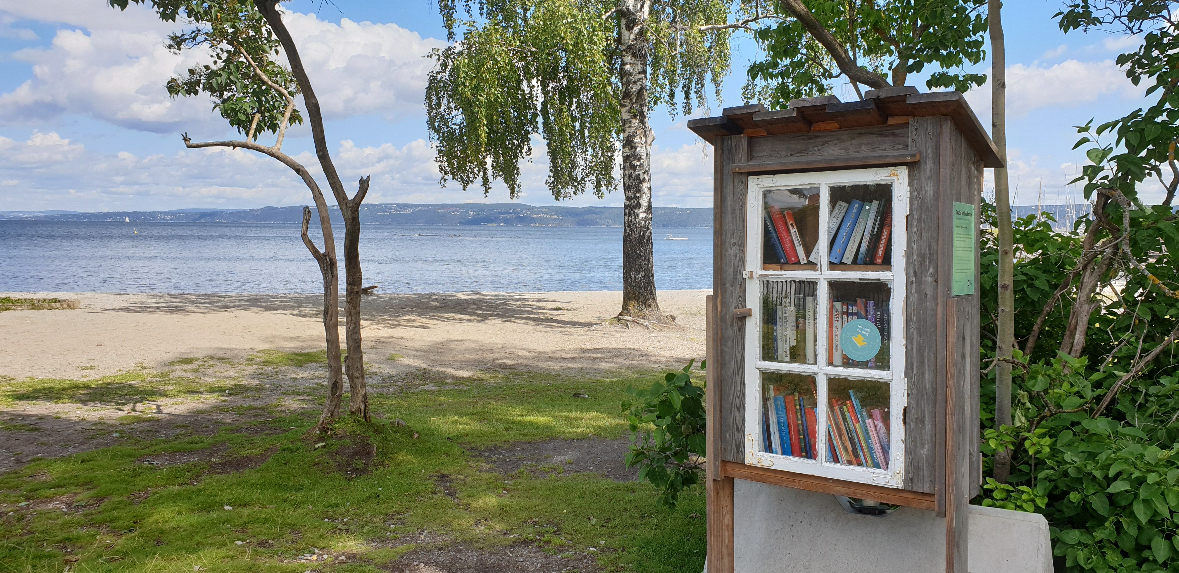 Vollen, Asker, Oslofjord, beach, sand, green area, recreation, frisbee golf, grilling, swim, beach library, read, kids, fun, relax