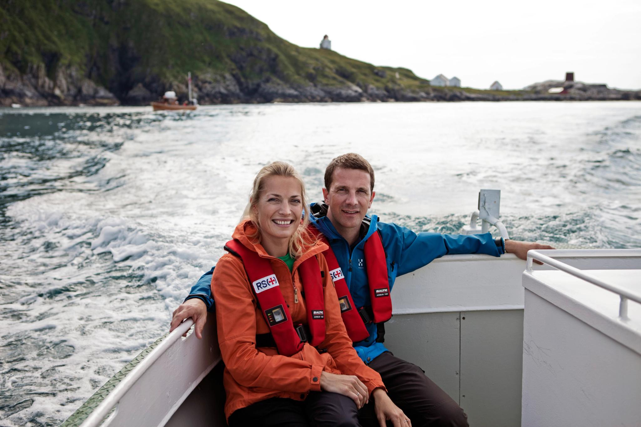 Round trip with expressboat and public bus from Ålesund to Runde bird island