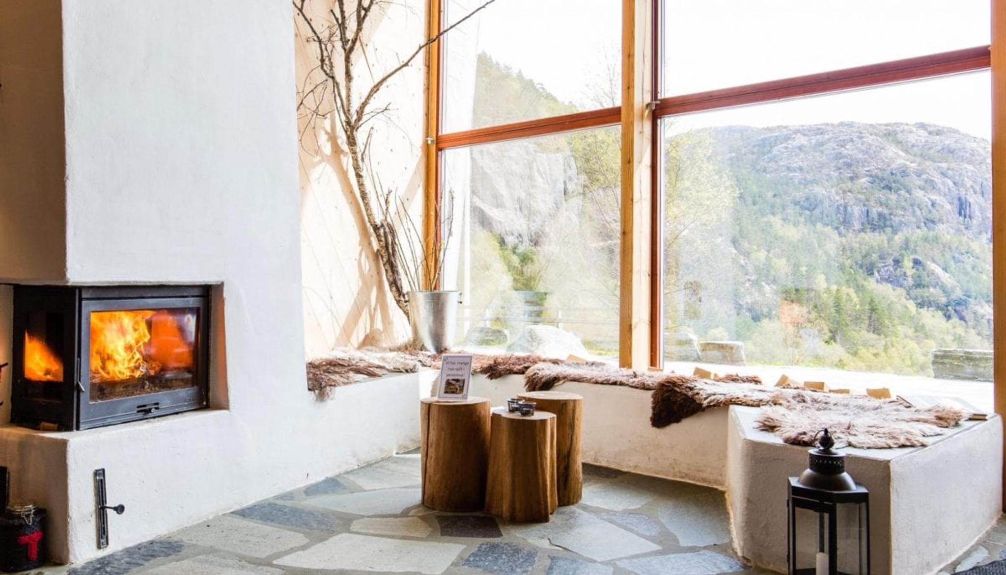 Preikestolen mountain lodge