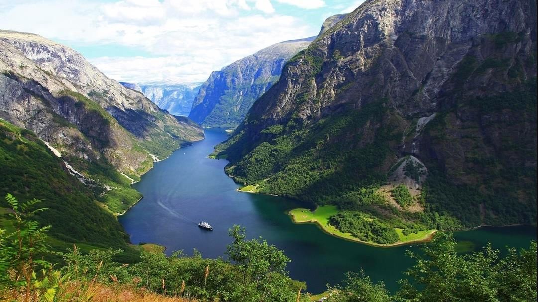 A bird's eye view of the fjord