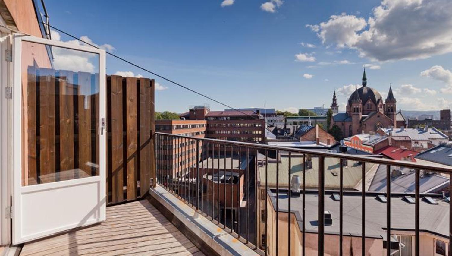 balcony with a view over Oslo