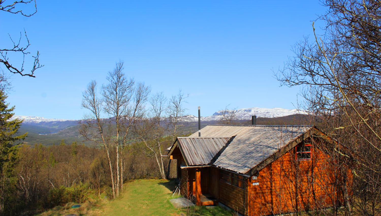 Hytte med utsikt til fjellet
