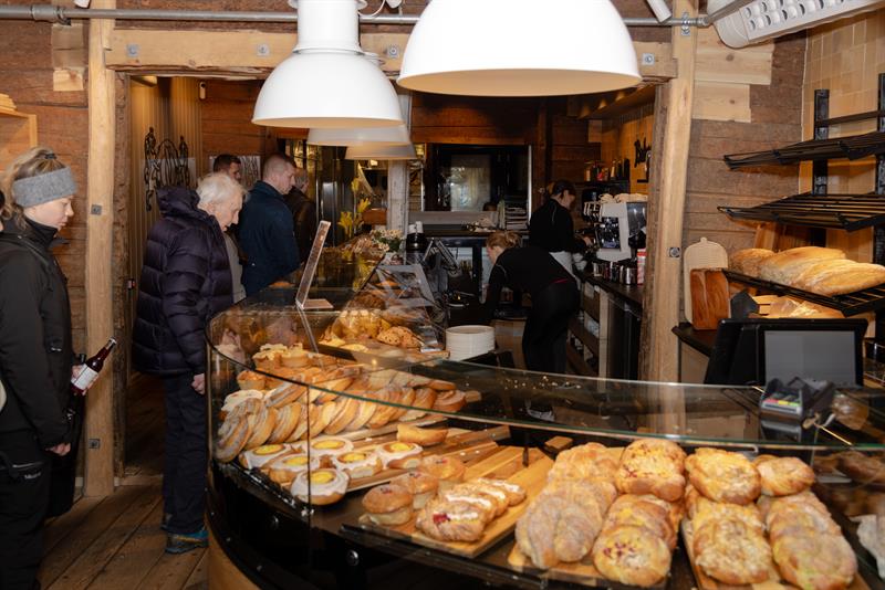 Baker Brun Svensgården