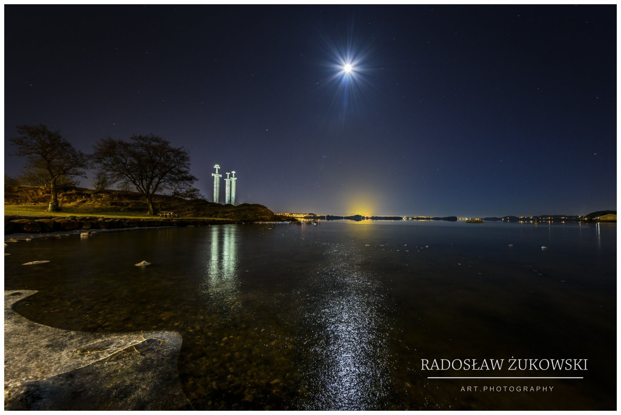 Sverd i fjell