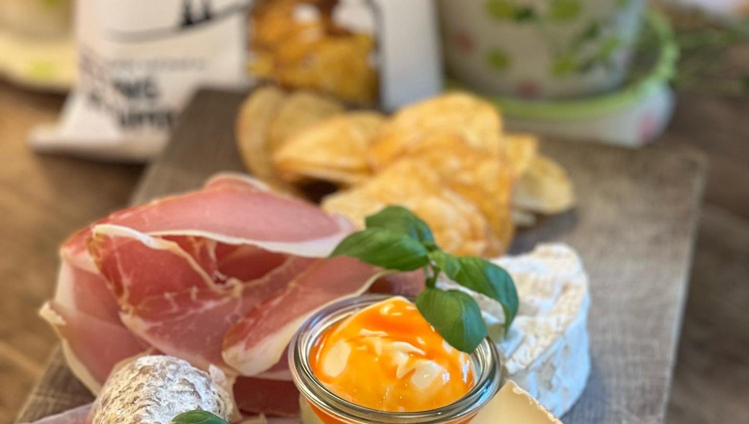 Tjøme Kolonial has good cheeses, hams and accessories.