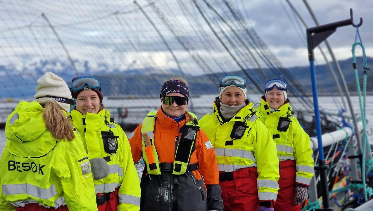 Lærerikt for unge og voksne på merdekanten